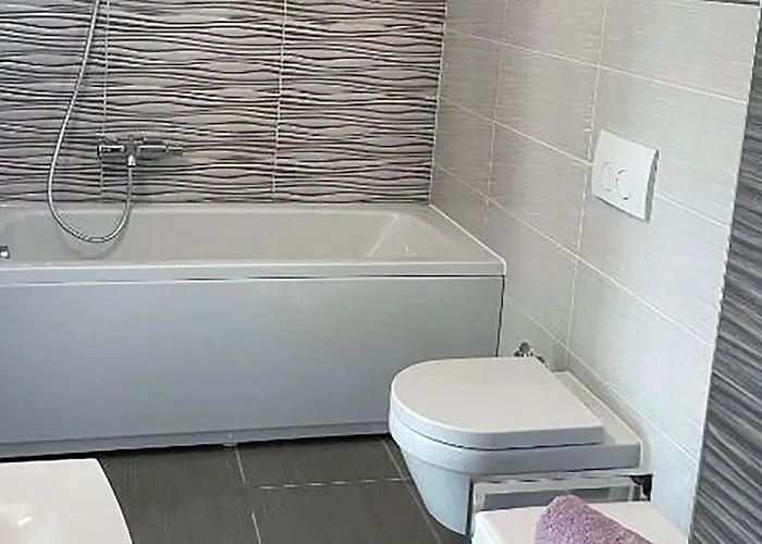 בית נופש Awesome In With Sauna *