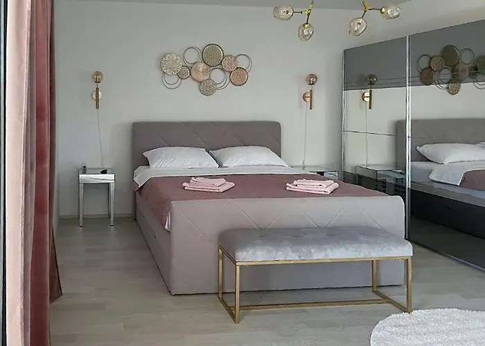 בית נופש Awesome In With Sauna