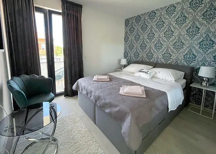 Awesome In With Sauna בית נופש *